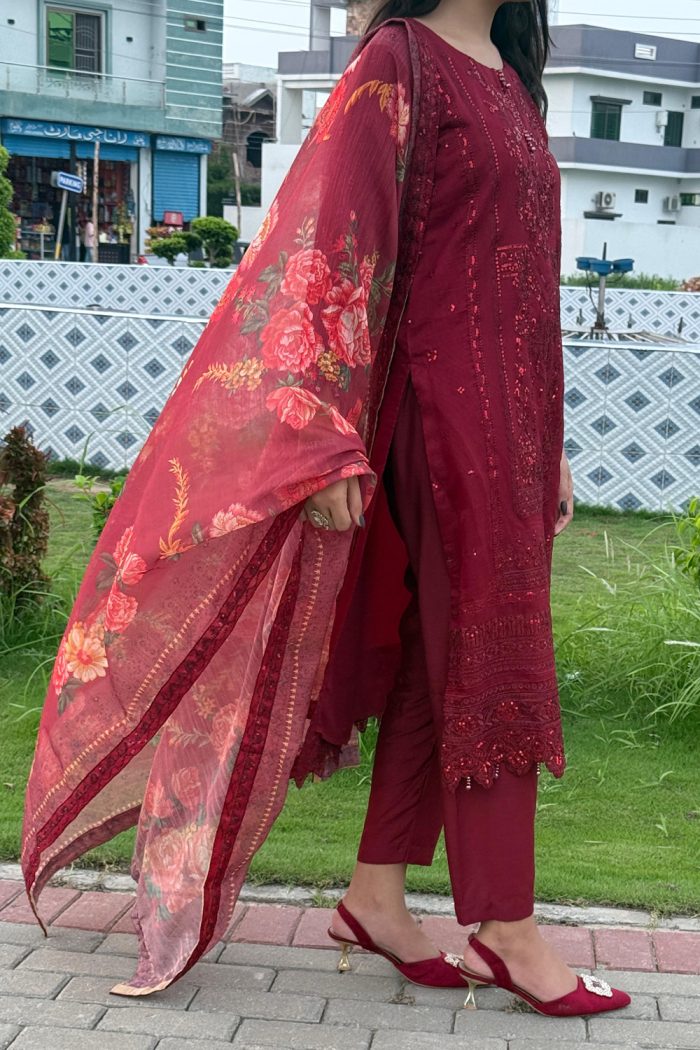 Luxury Embroidered Khaadi Masoori 3-Piece With Printed Dupatta Dress - Image 2