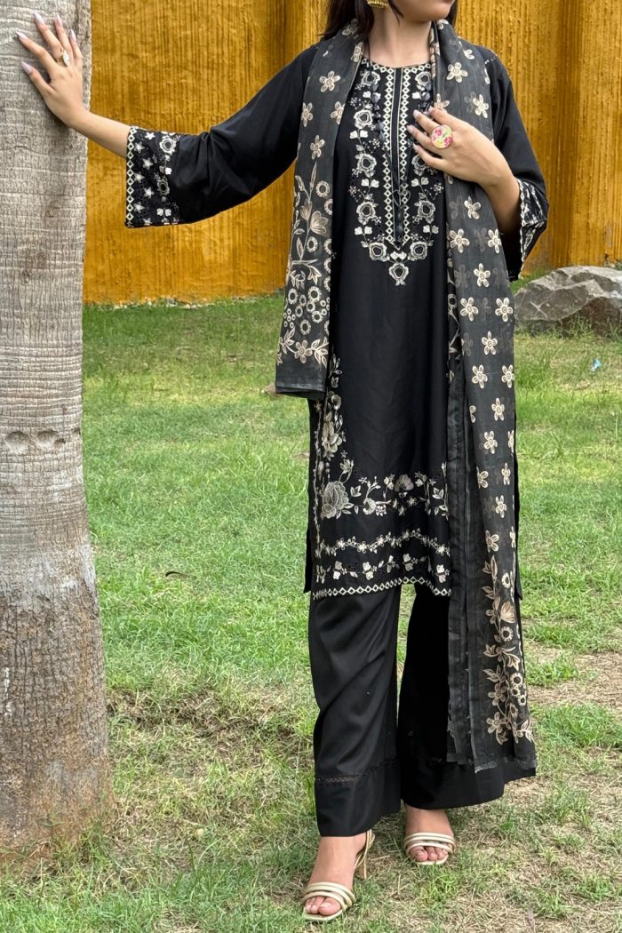 Floral Embroidered 3-Piece Cotton Dress - Image 4