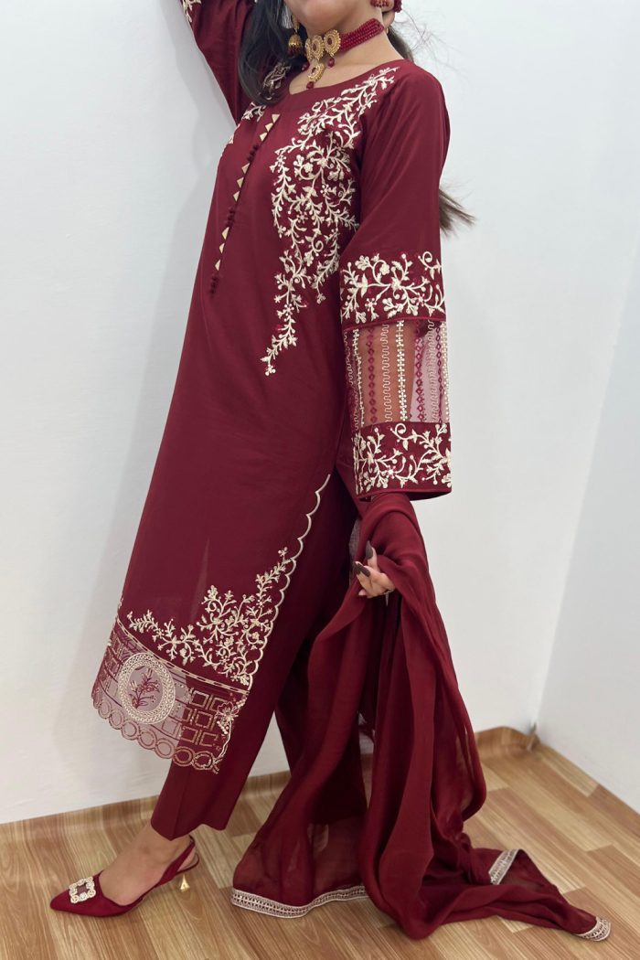 Luxury Chiffon Embroidered 3-Piece Dress