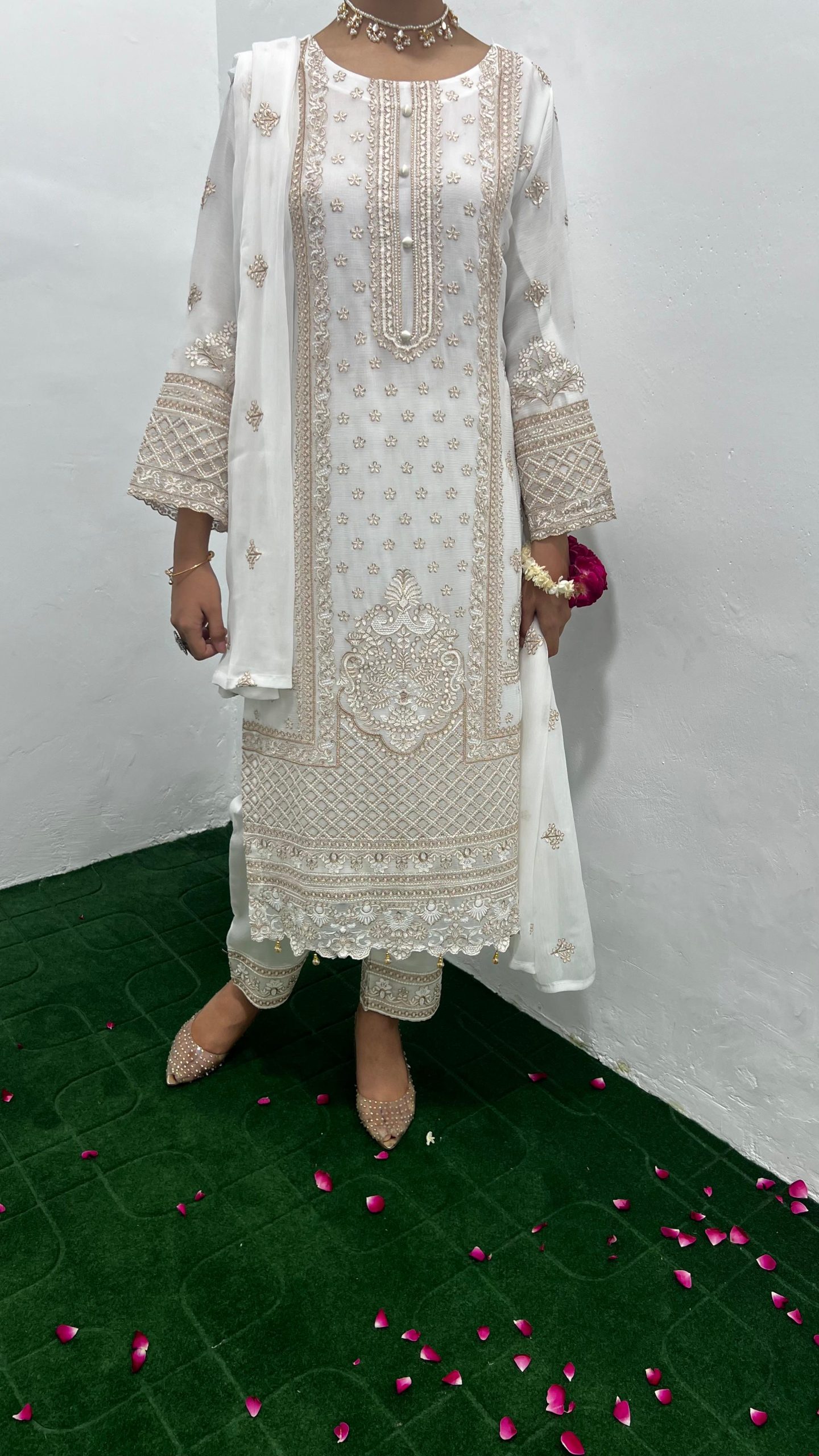 Embroidered Off White Chiffon 3-Piece With Dupatta Dress