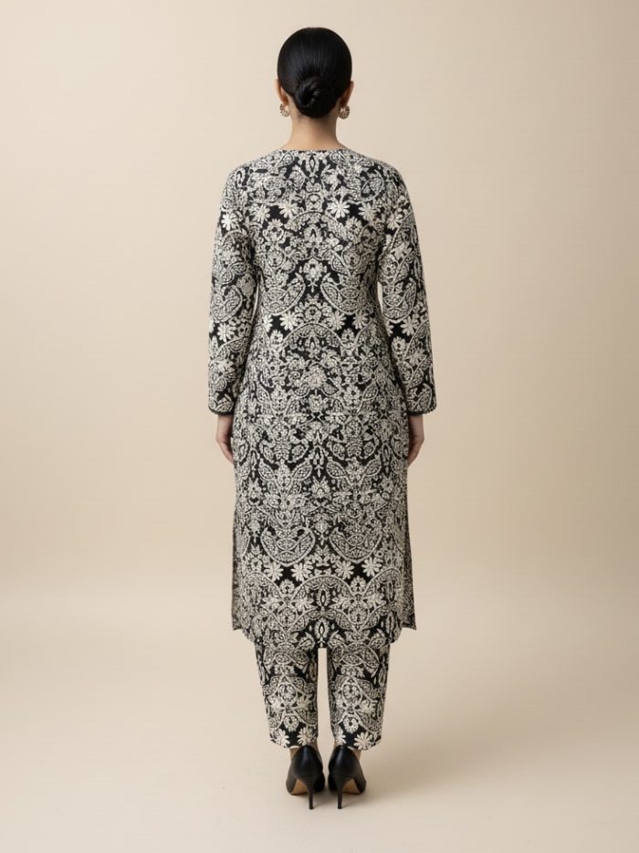 Floral Printed Khaddar 2-Piece Dress - Image 4