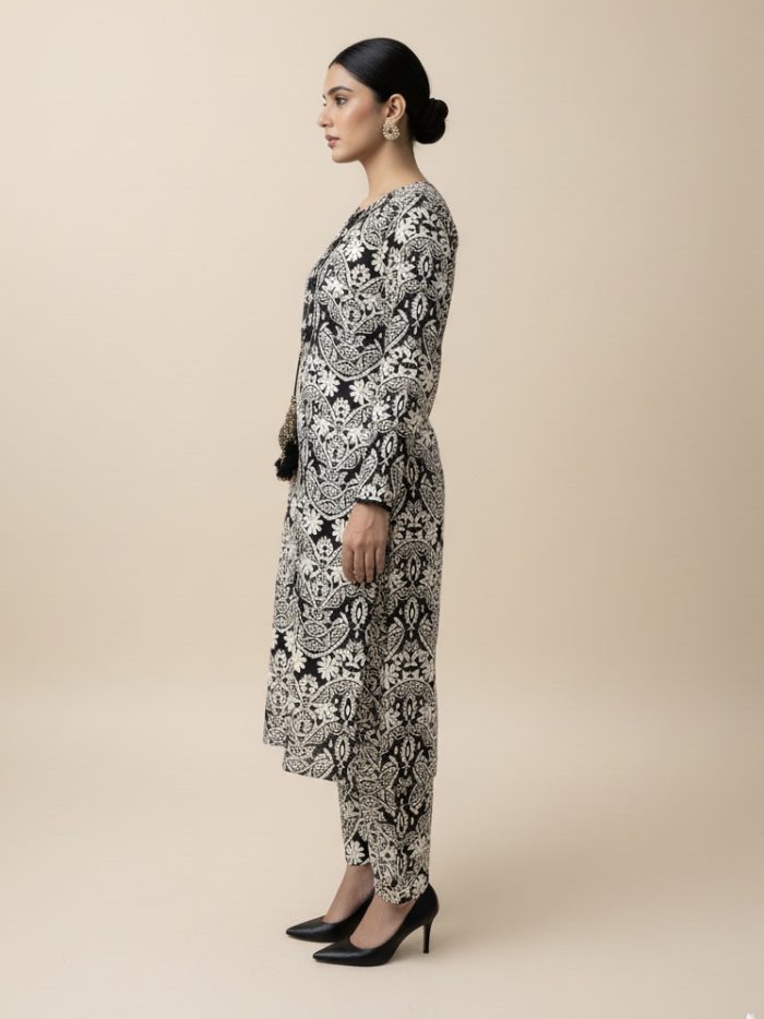Floral Printed Khaddar 2-Piece Dress - Image 3